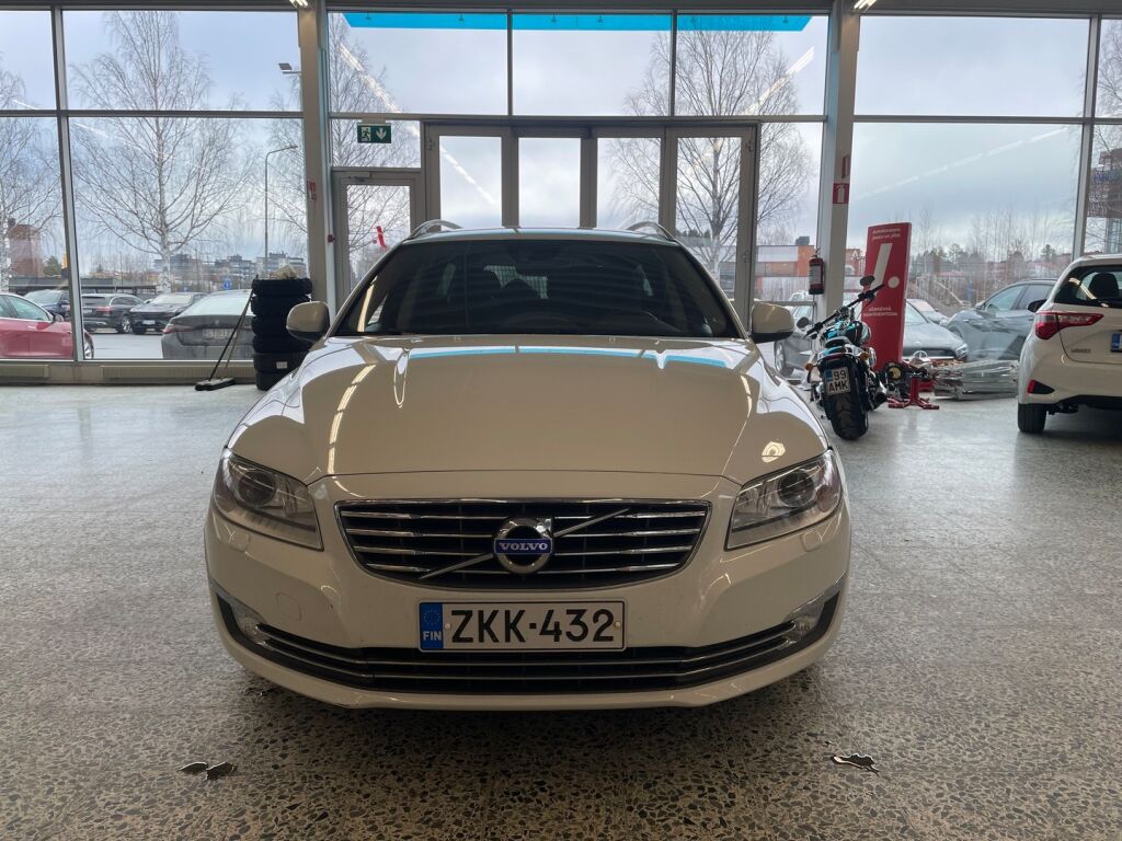 Volvo V70 2015 Valkoinen