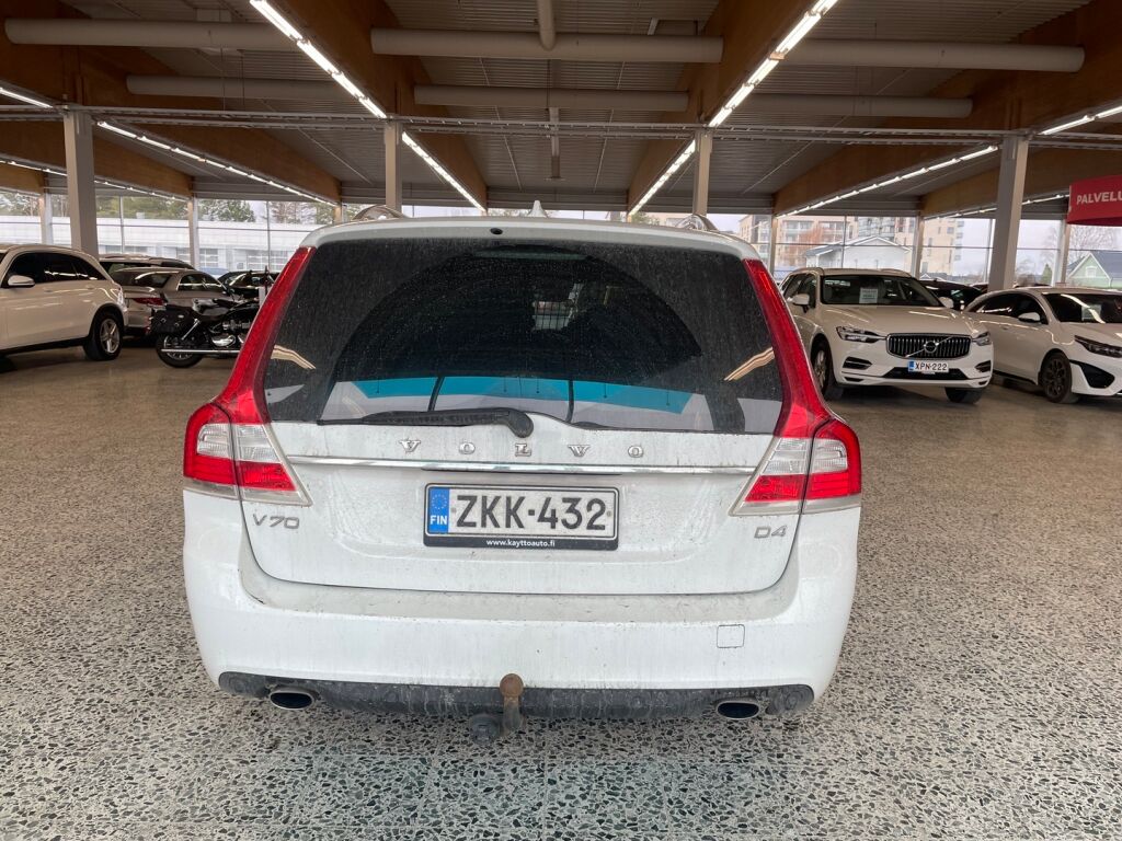 Volvo V70 2015 Valkoinen