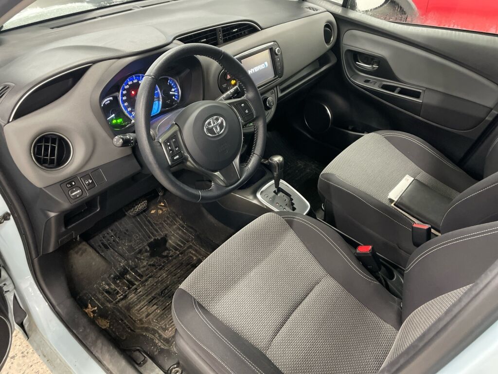 Toyota Yaris 2015 Sininen