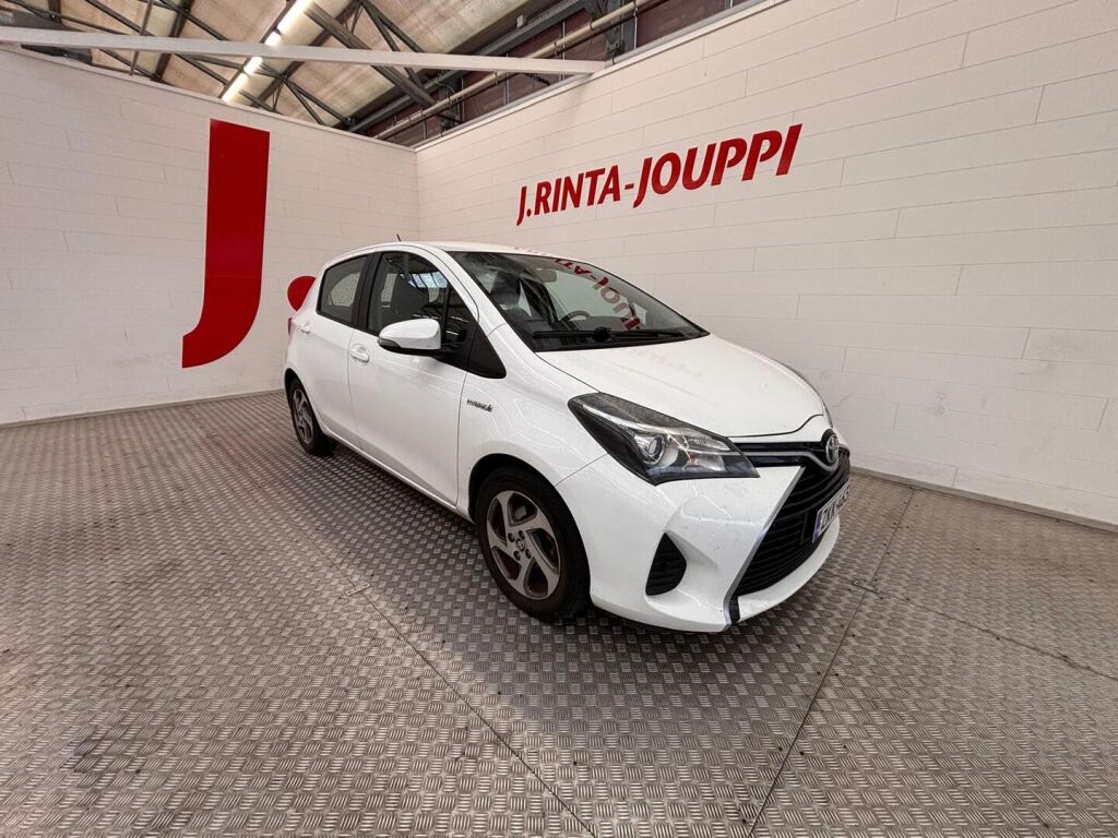 Toyota Yaris 2015 Valkoinen