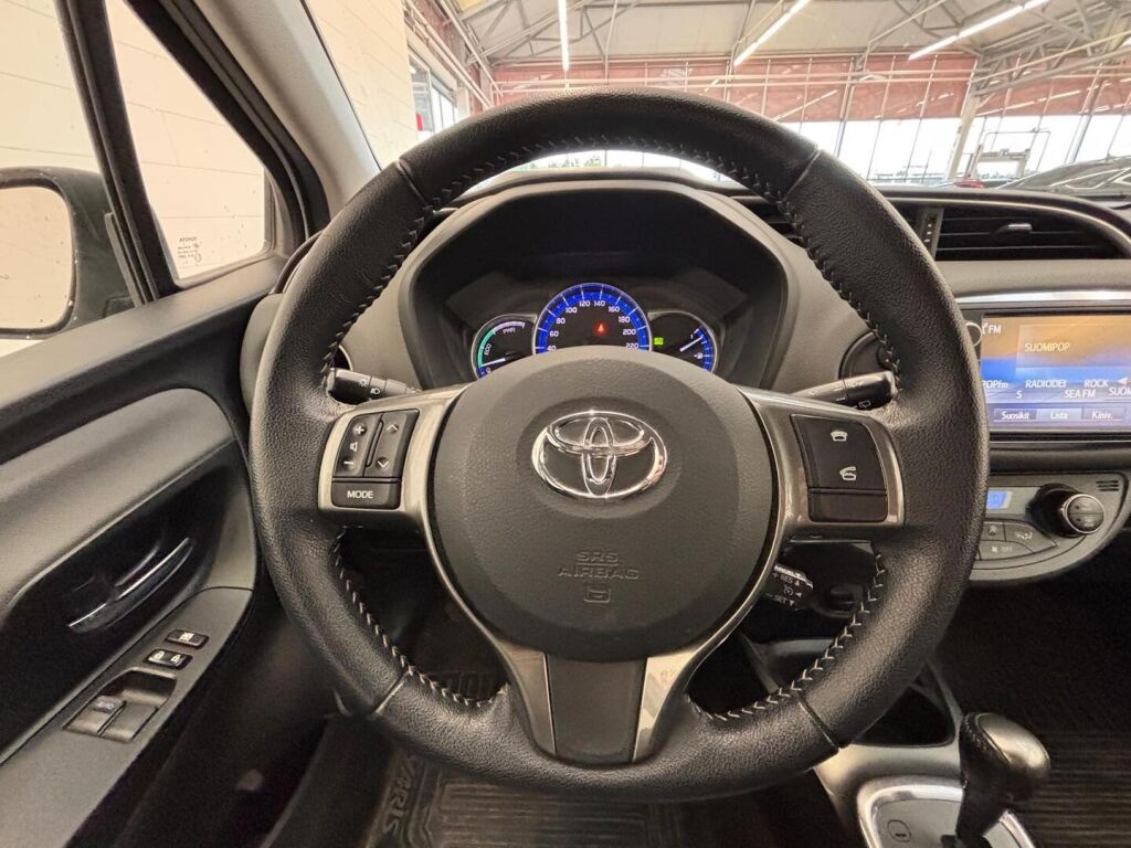 Toyota Yaris 2015 Valkoinen
