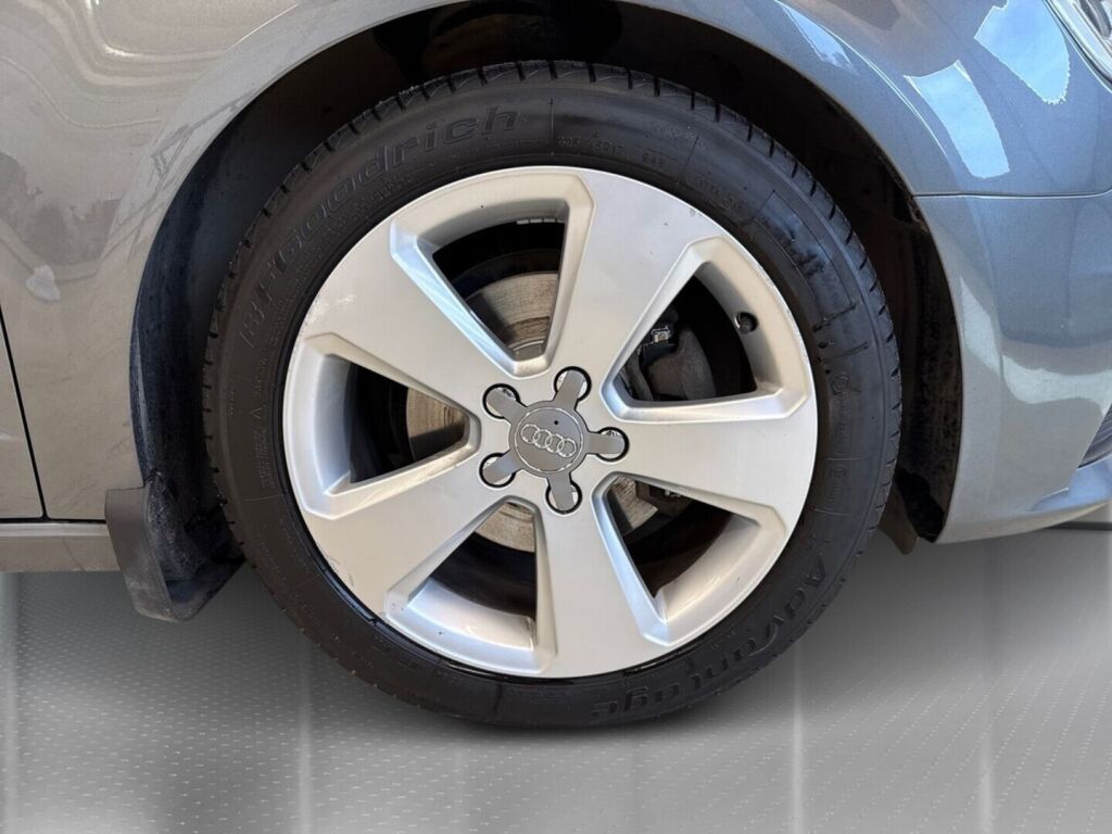 Audi A3 2015 Harmaa