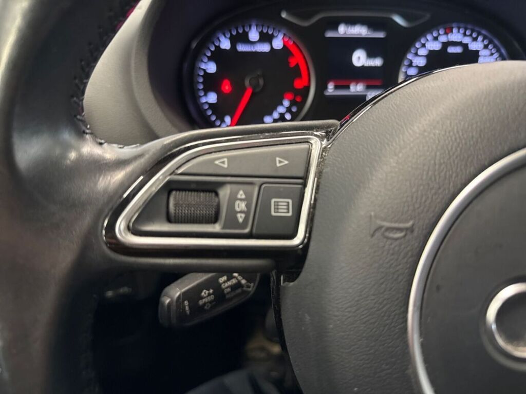 Audi A3 2015 Harmaa