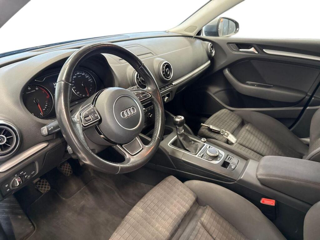 Audi A3 2015 Harmaa