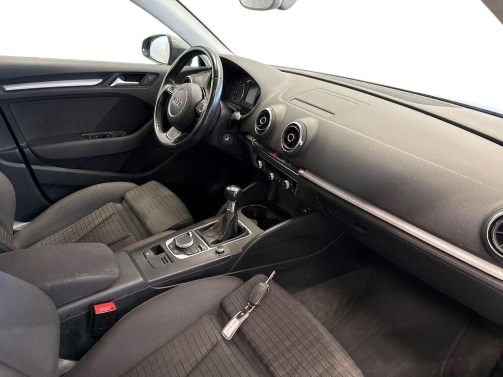 Audi A3 2015 Harmaa