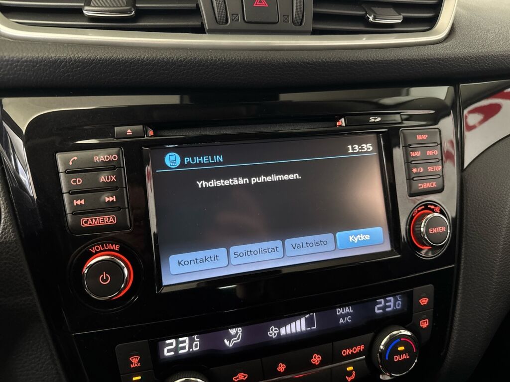 Nissan Qashqai 2015 Ruskea (beige)