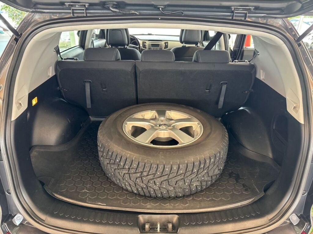 Kia Sportage 2015 Metallinhohto Harmaa