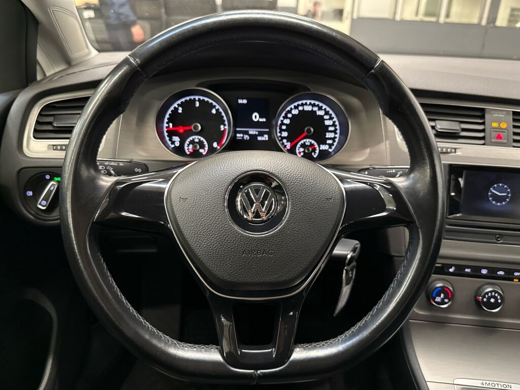 Volkswagen Golf 2015 Sininen