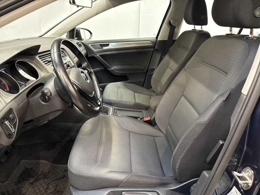 Volkswagen Golf 2015 Sininen