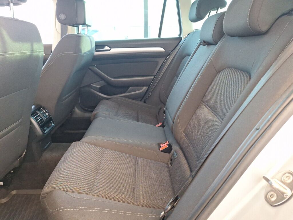 Volkswagen Passat 2015 Hopea