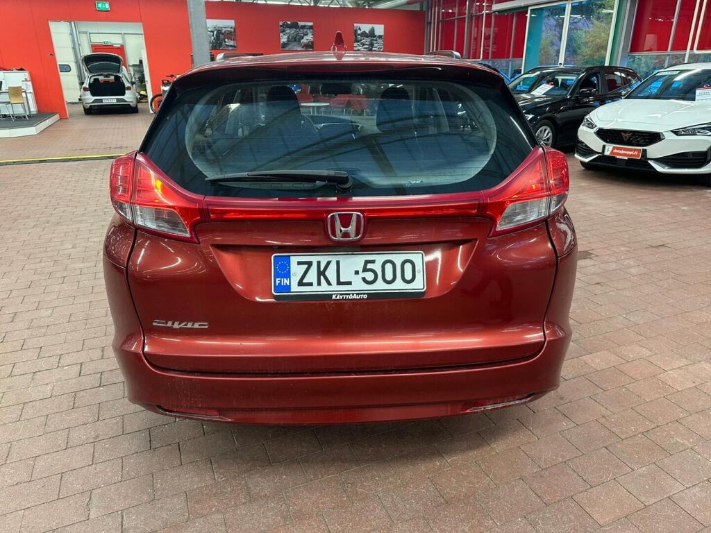 Honda Civic 2015 Punainen