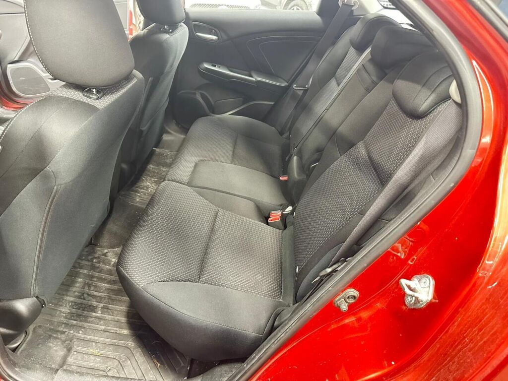 Honda Civic 2015 Punainen