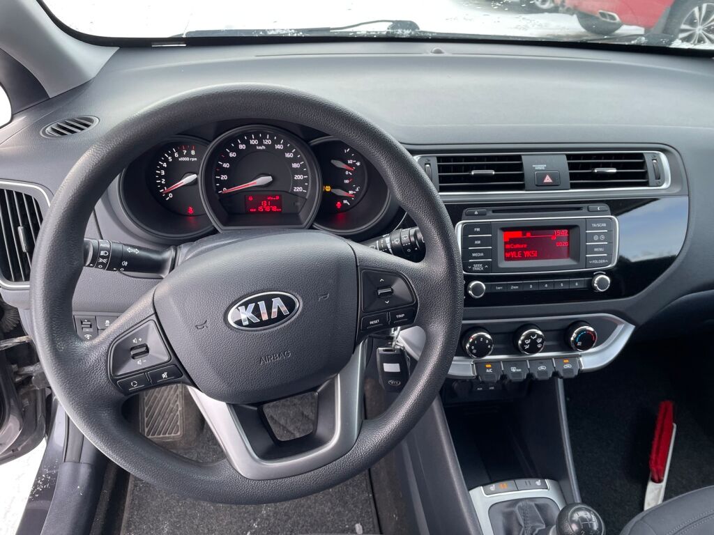 Kia Rio 2015 Harmaa