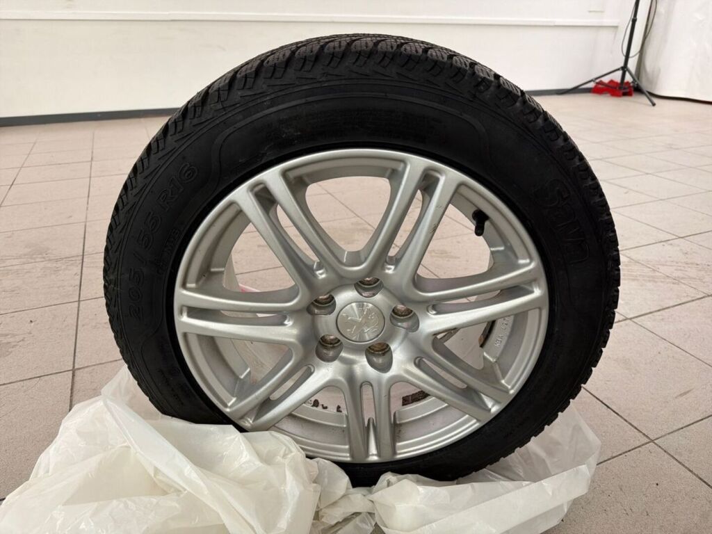 Peugeot 308 2015 Harmaa
