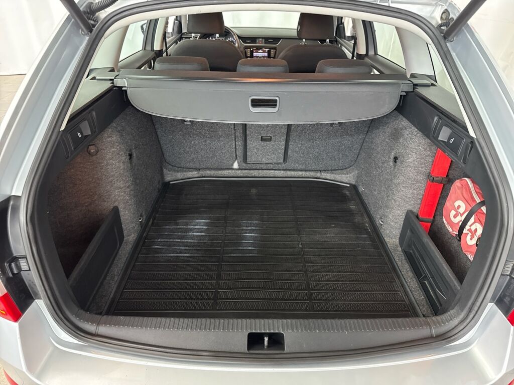 Skoda Octavia 2015 Hopea