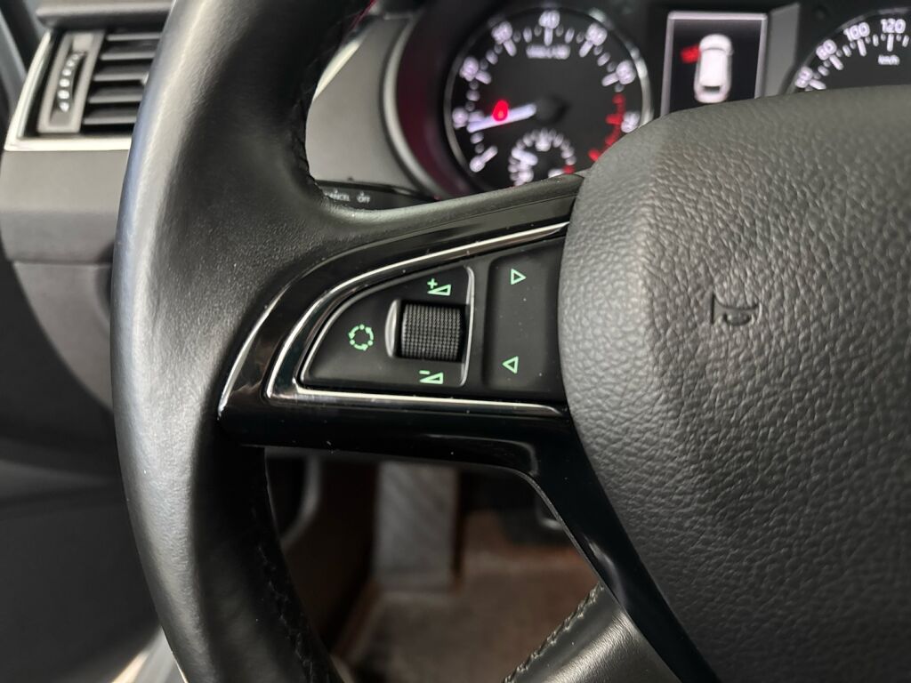 Skoda Octavia 2015 Hopea