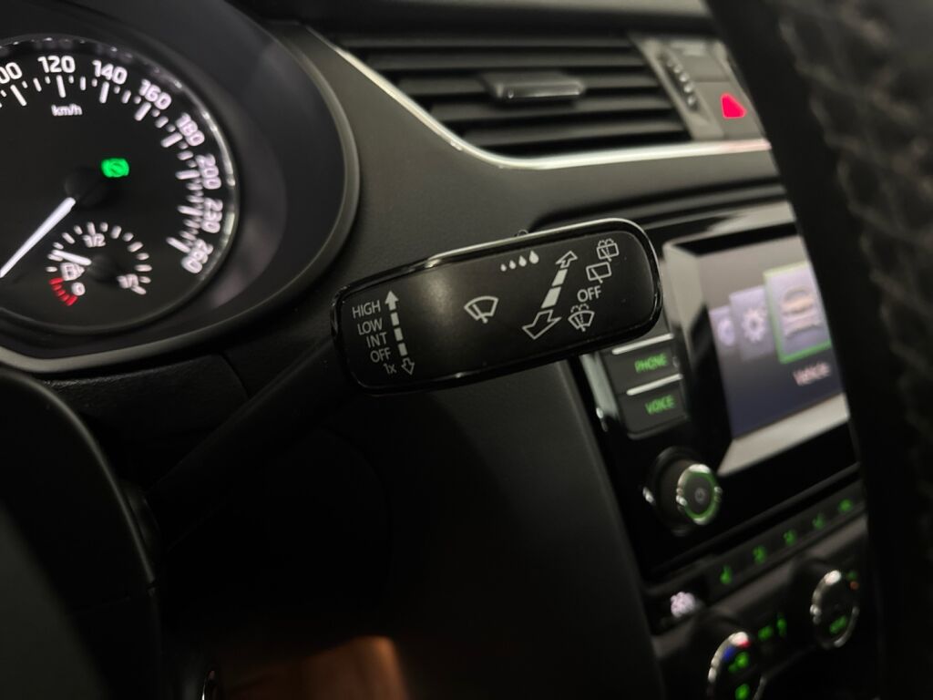 Skoda Octavia 2015 Hopea