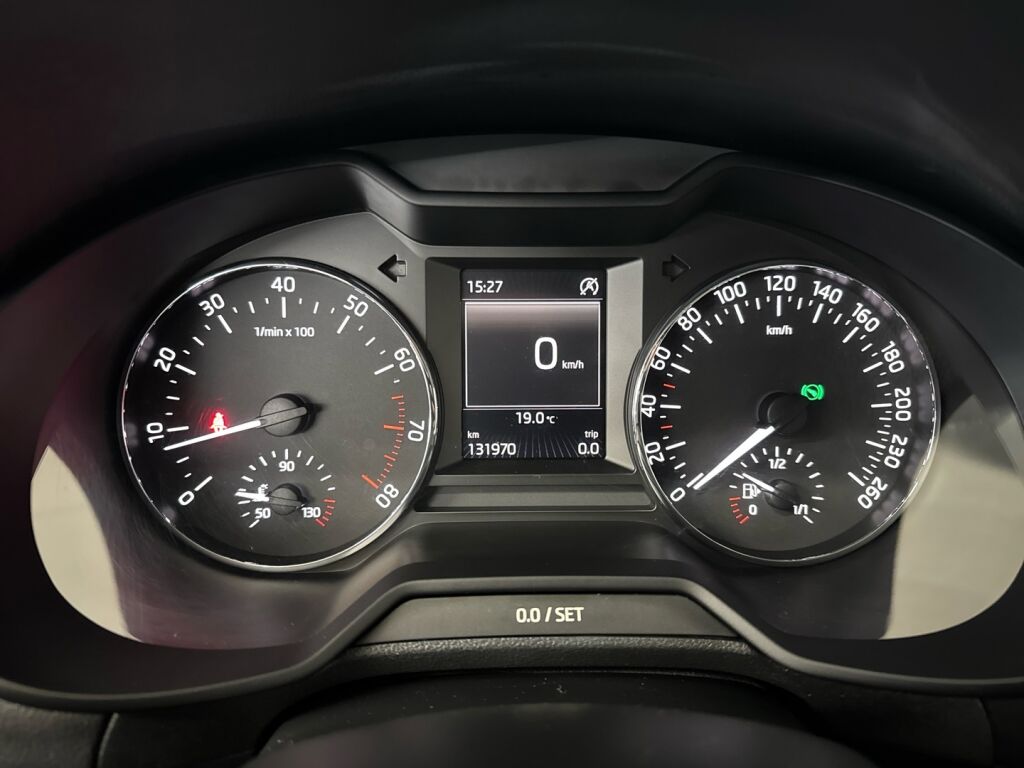 Skoda Octavia 2015 Hopea