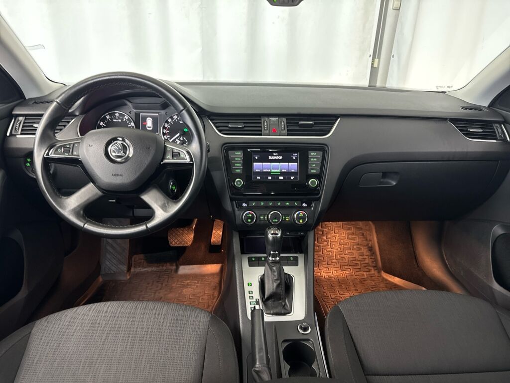 Skoda Octavia 2015 Hopea