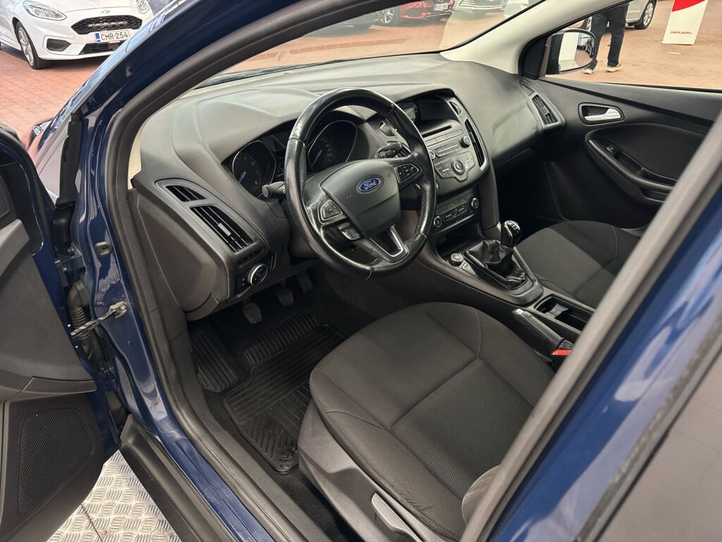 Ford Focus 2015 Sininen