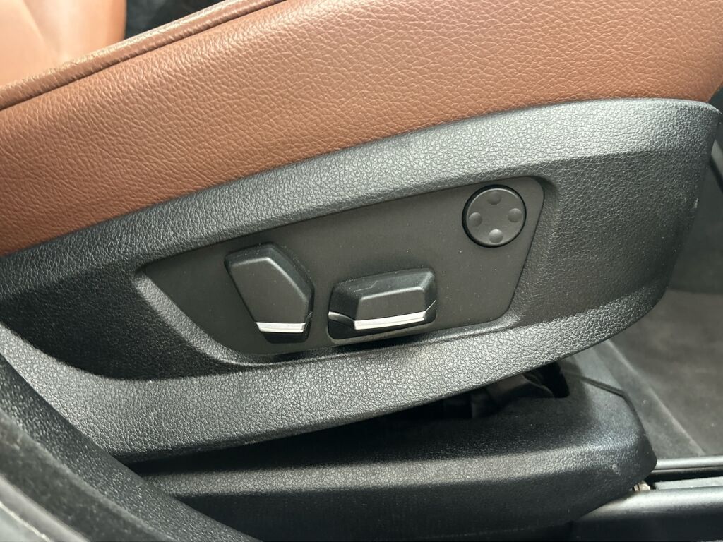 BMW 530 GRAN TURISMO 2011 Met. Ruskea (beige)
