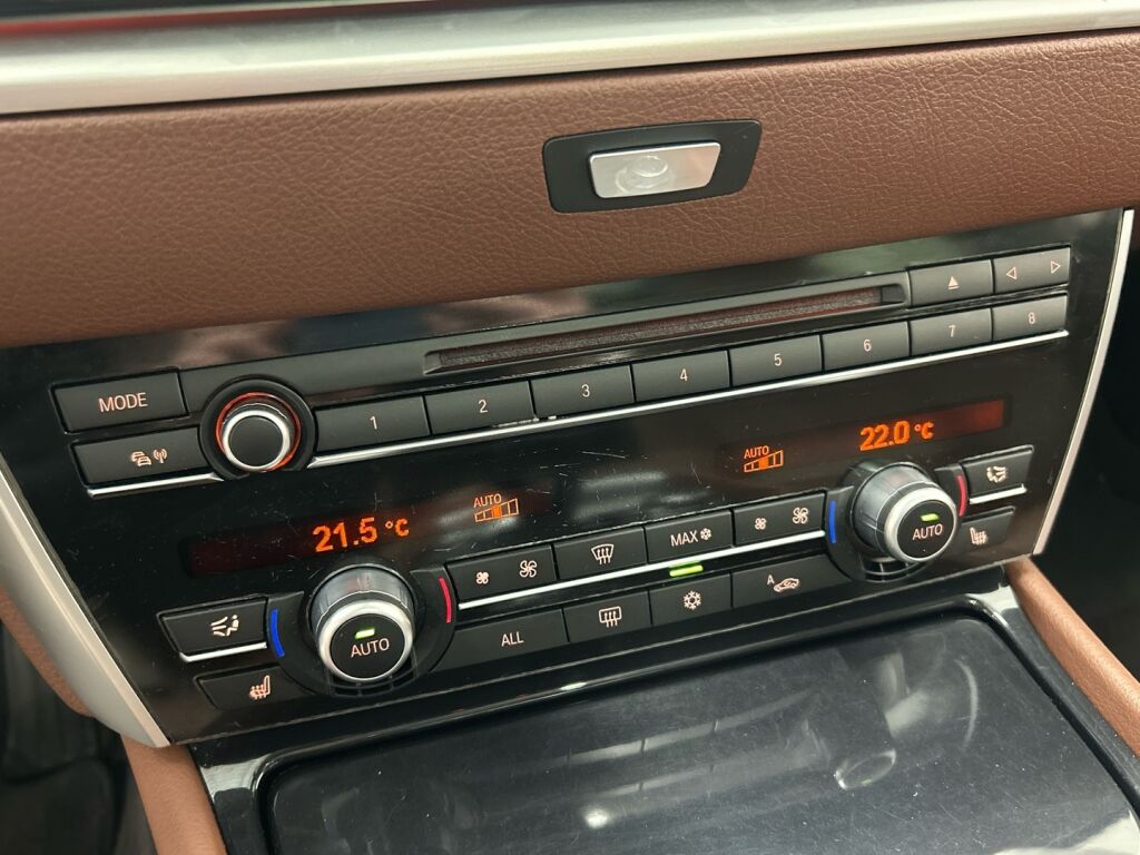 BMW 530 GRAN TURISMO 2011 Met. Ruskea (beige)