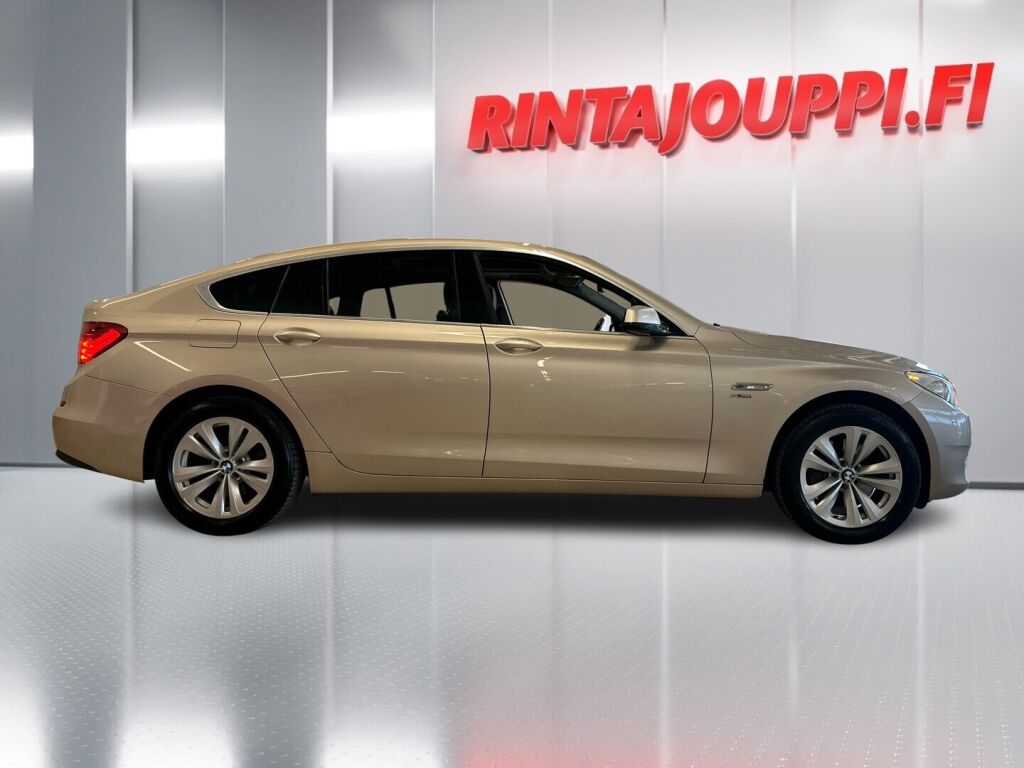 BMW 530 GRAN TURISMO 2011 Met. Ruskea (beige)