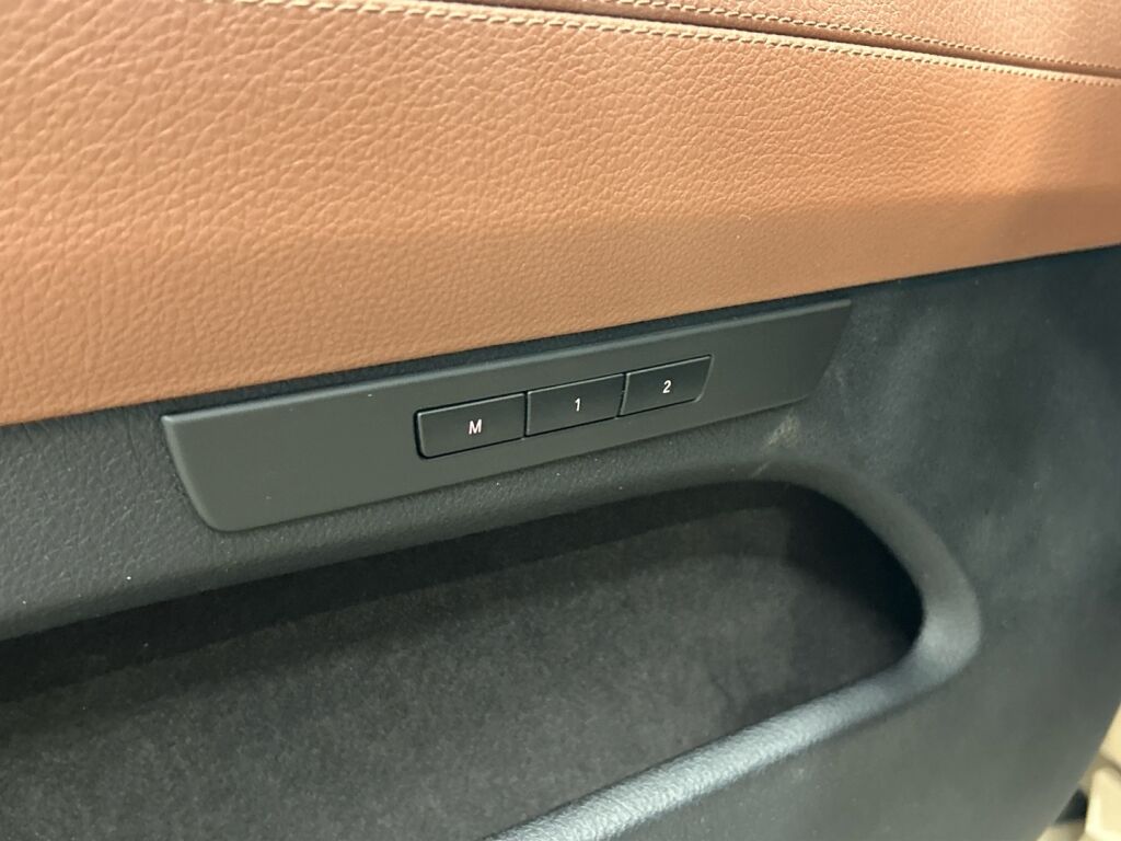 BMW 530 GRAN TURISMO 2011 Met. Ruskea (beige)