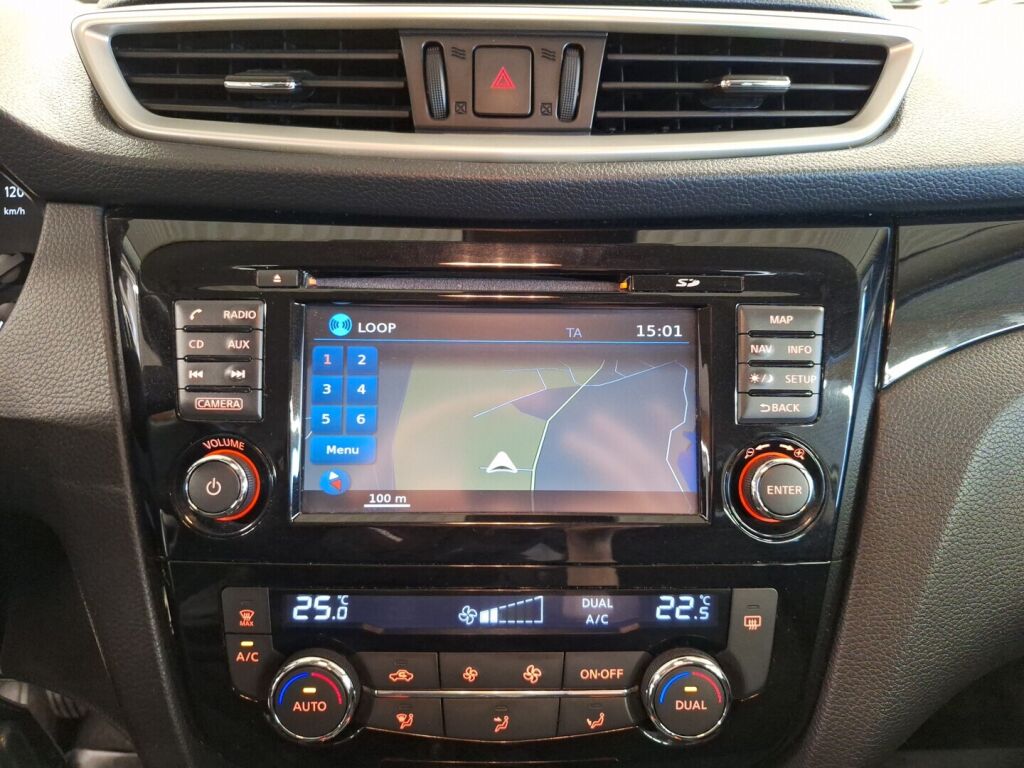 Nissan Qashqai 2015 Valkoinen