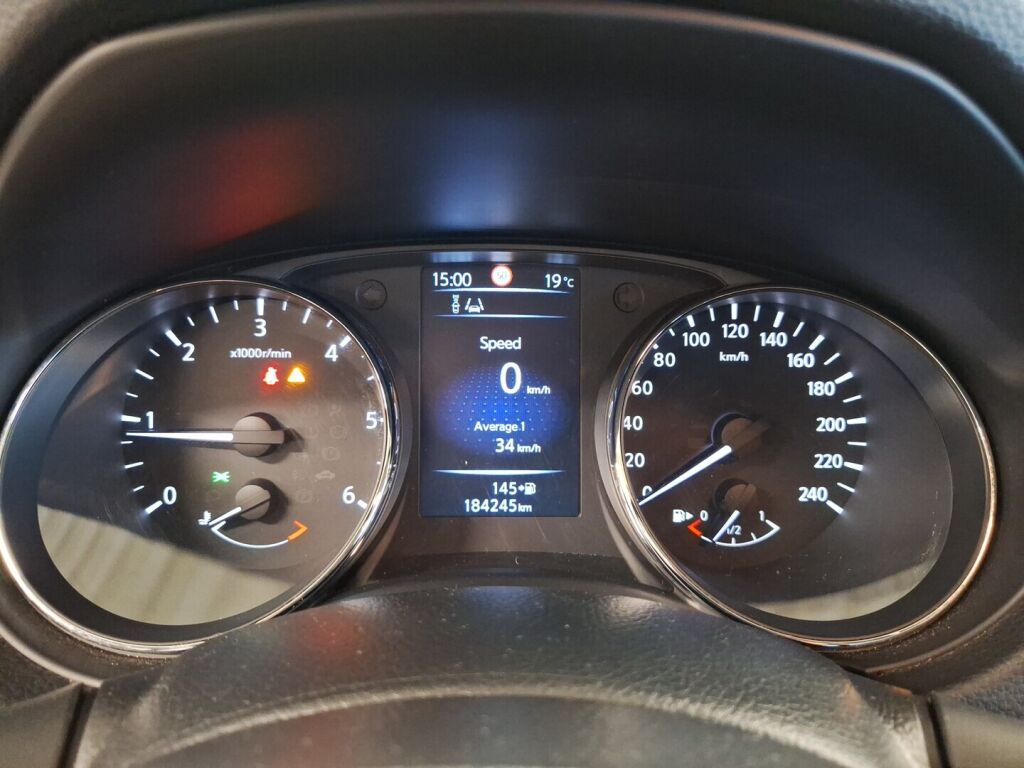 Nissan Qashqai 2015 Valkoinen