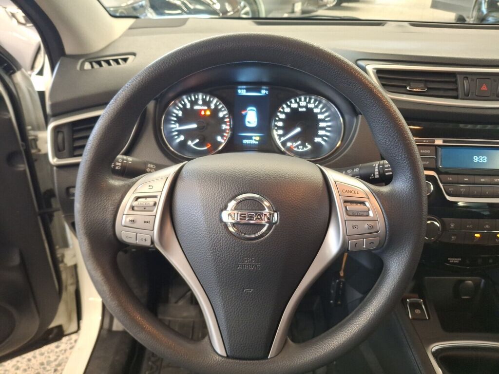 Nissan Qashqai 2015 Valkoinen