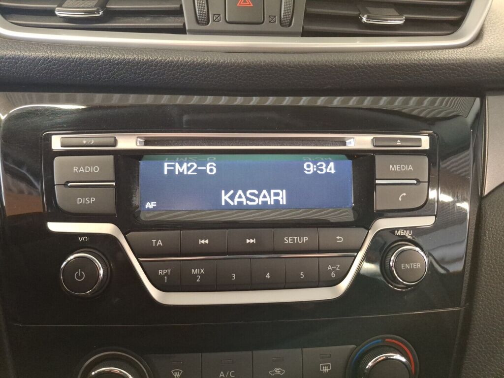 Nissan Qashqai 2015 Valkoinen