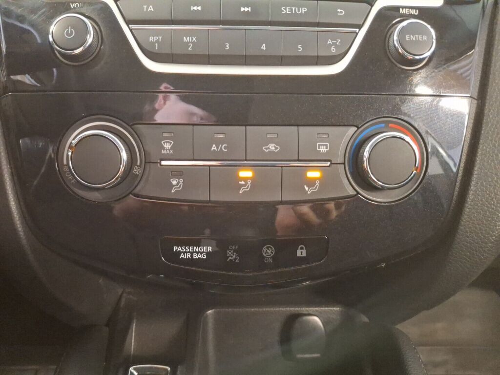 Nissan Qashqai 2015 Valkoinen