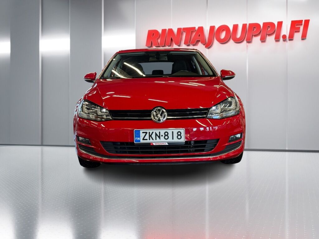 Volkswagen Golf 2015 Punainen