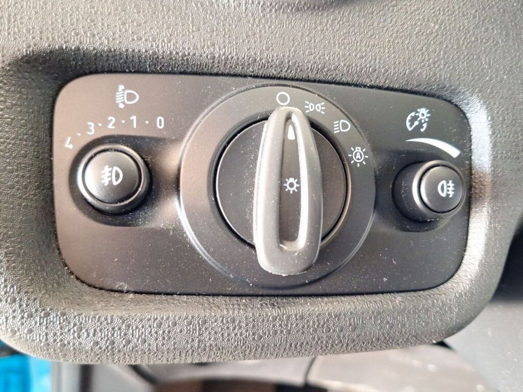 Ford Fiesta 2015 Sininen
