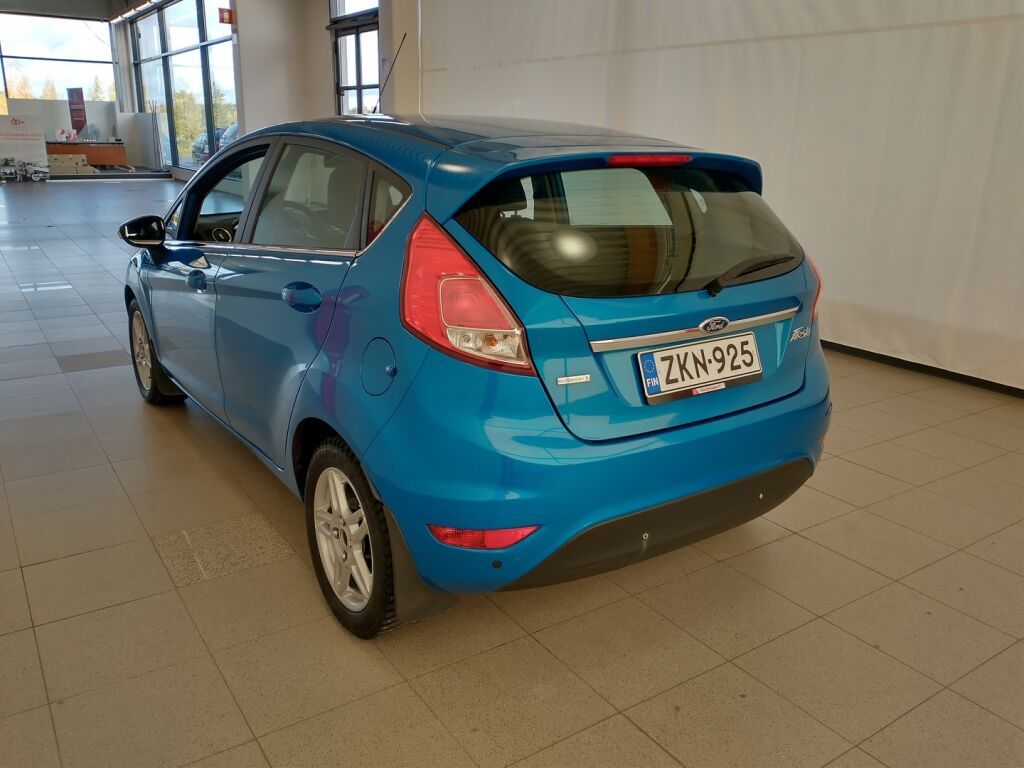 Ford Fiesta 2015 Sininen