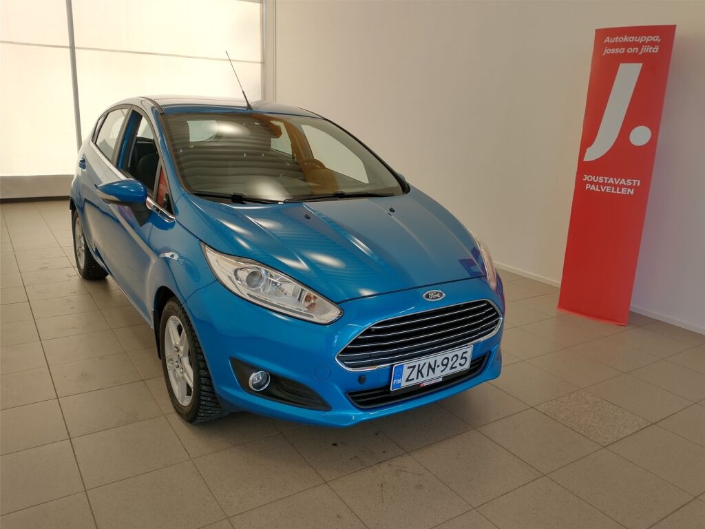 Ford Fiesta 2015 Sininen