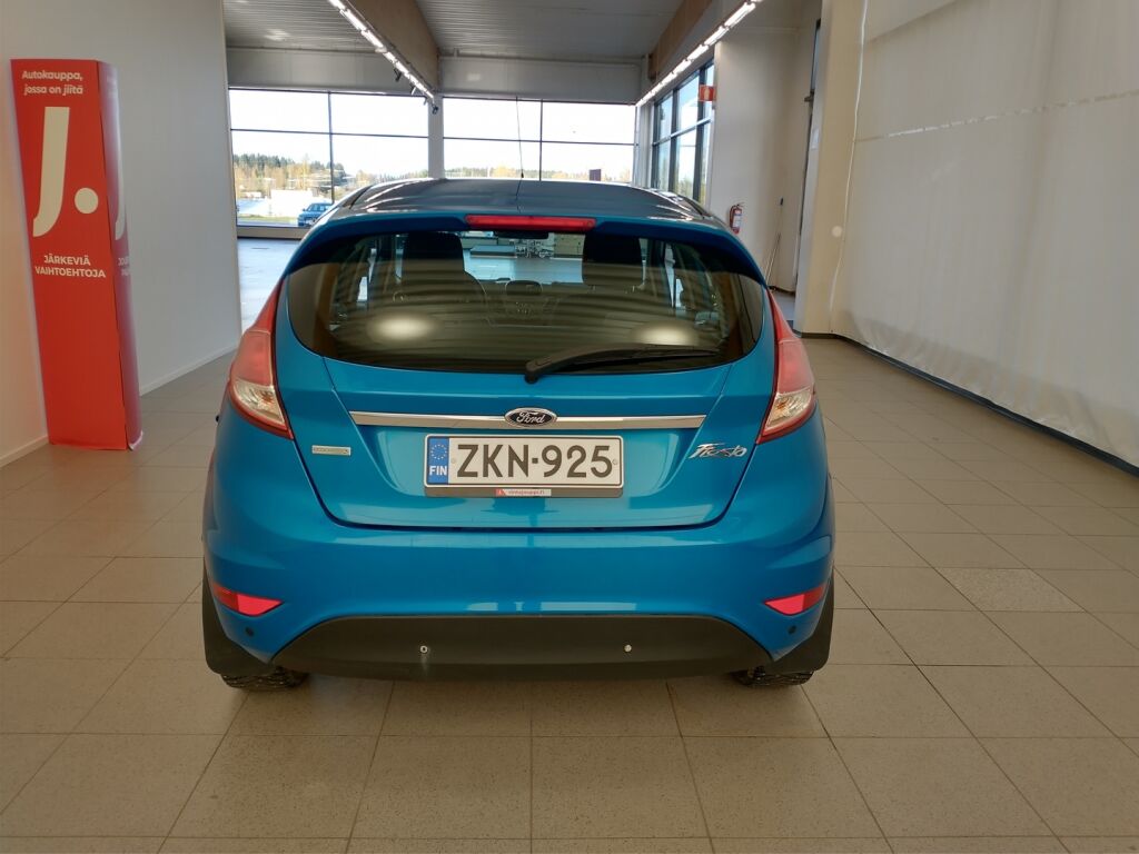 Ford Fiesta 2015 Sininen