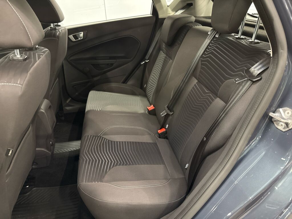 Ford Fiesta 2015 Harmaa