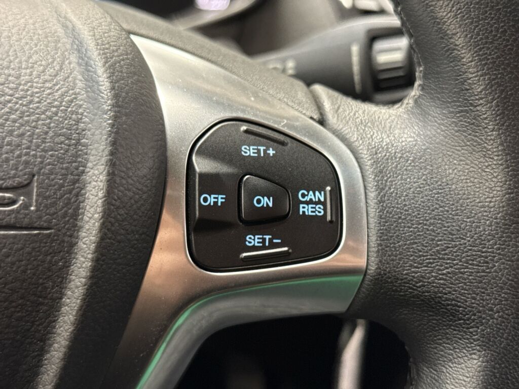 Ford Fiesta 2015 Harmaa