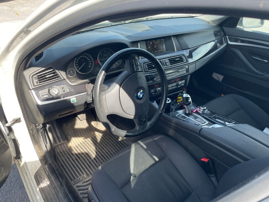 BMW 518 2015 Valkoinen
