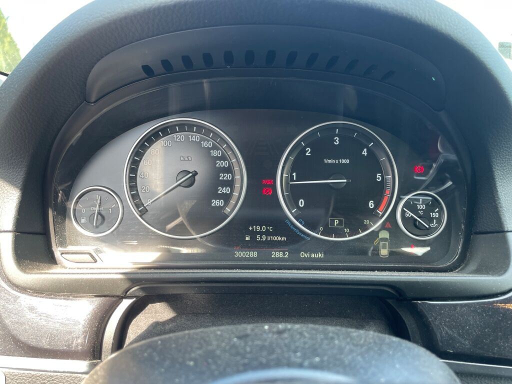 BMW 518 2015 Valkoinen
