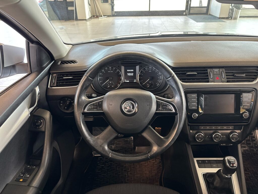 Skoda Octavia 2015 Hopea