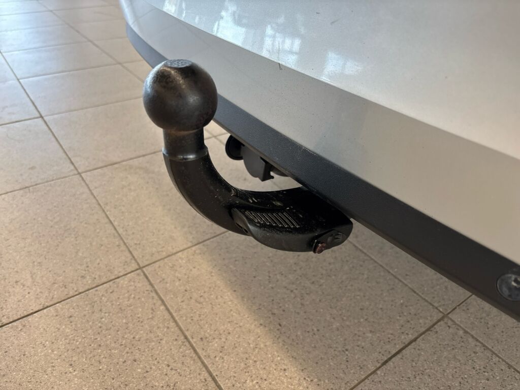 Skoda Octavia 2015 Hopea