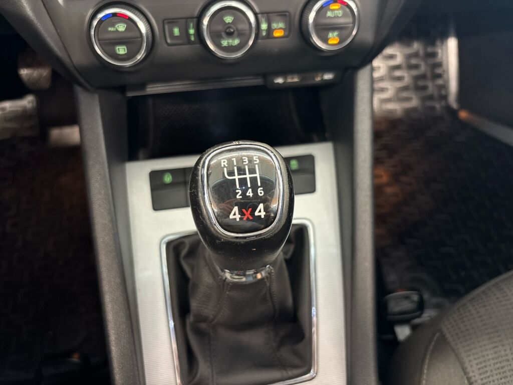 Skoda Octavia 2015 Hopea