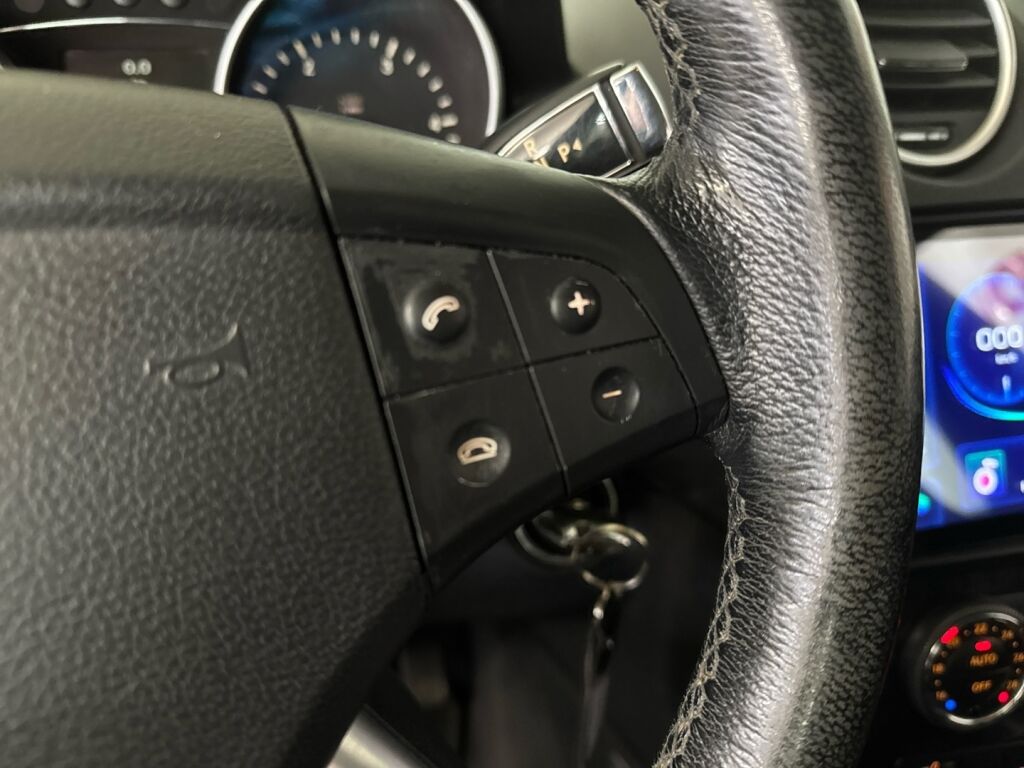 Mercedes-Benz ML 2007 Musta