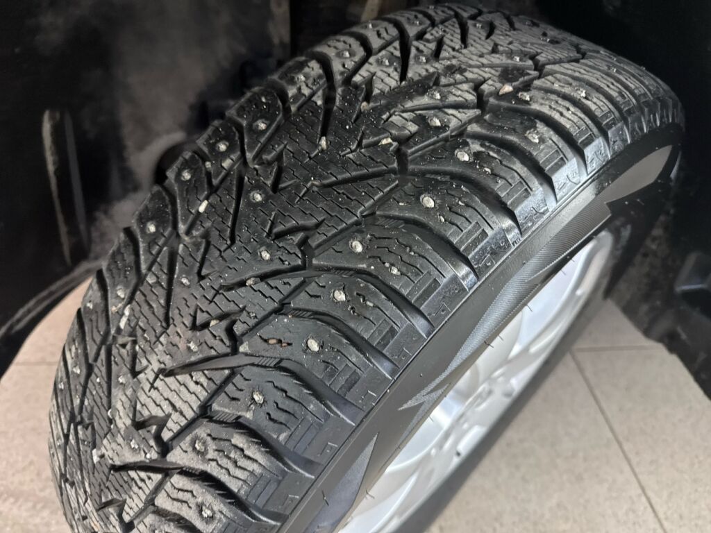 Mercedes-Benz ML 2007 Musta