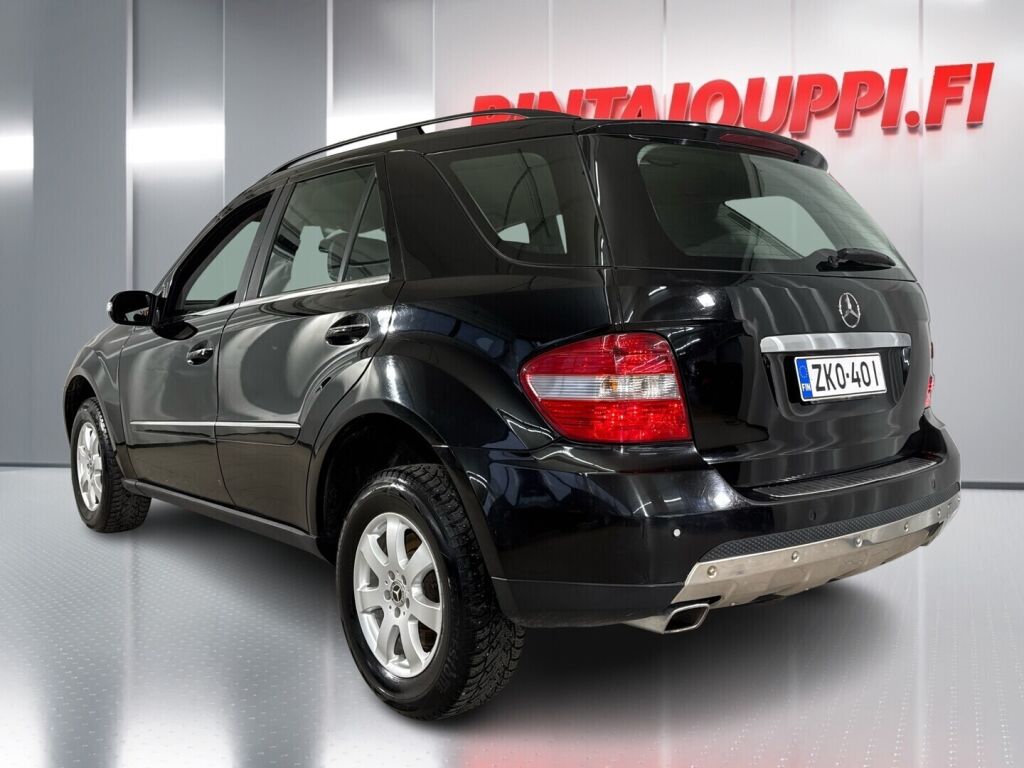 Mercedes-Benz ML 2007 Musta
