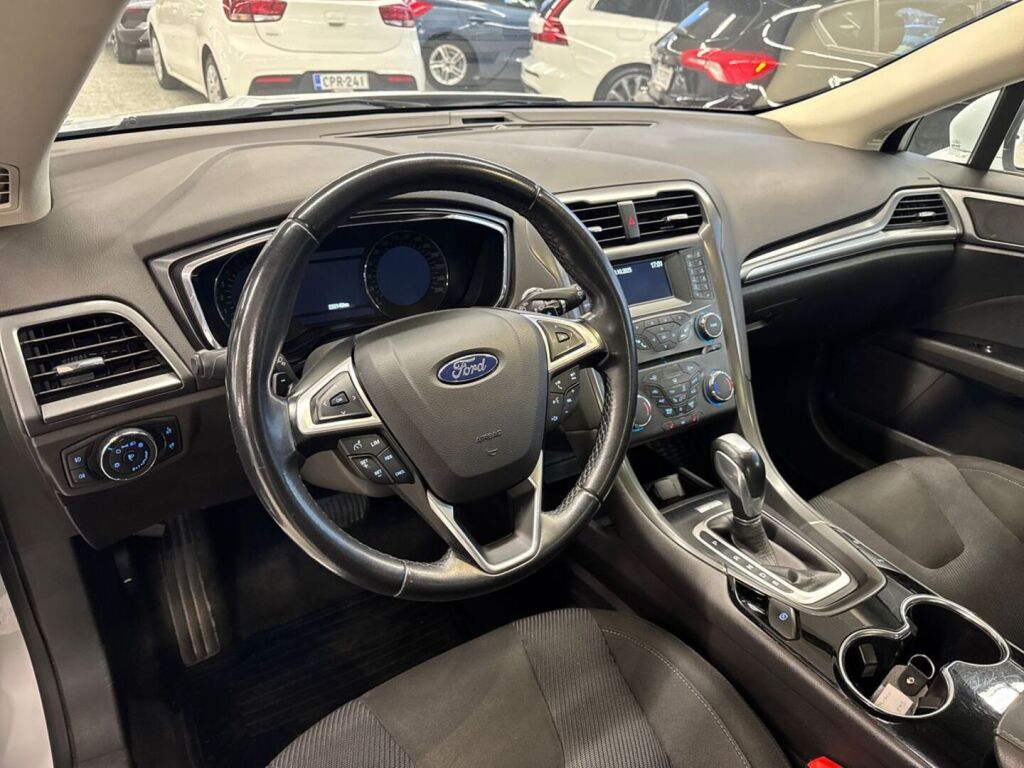 Ford Mondeo 2015 Valkoinen