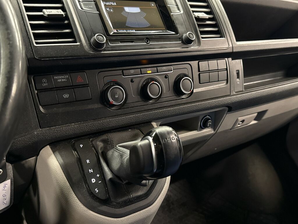 Volkswagen Transporter 2016 Sininen